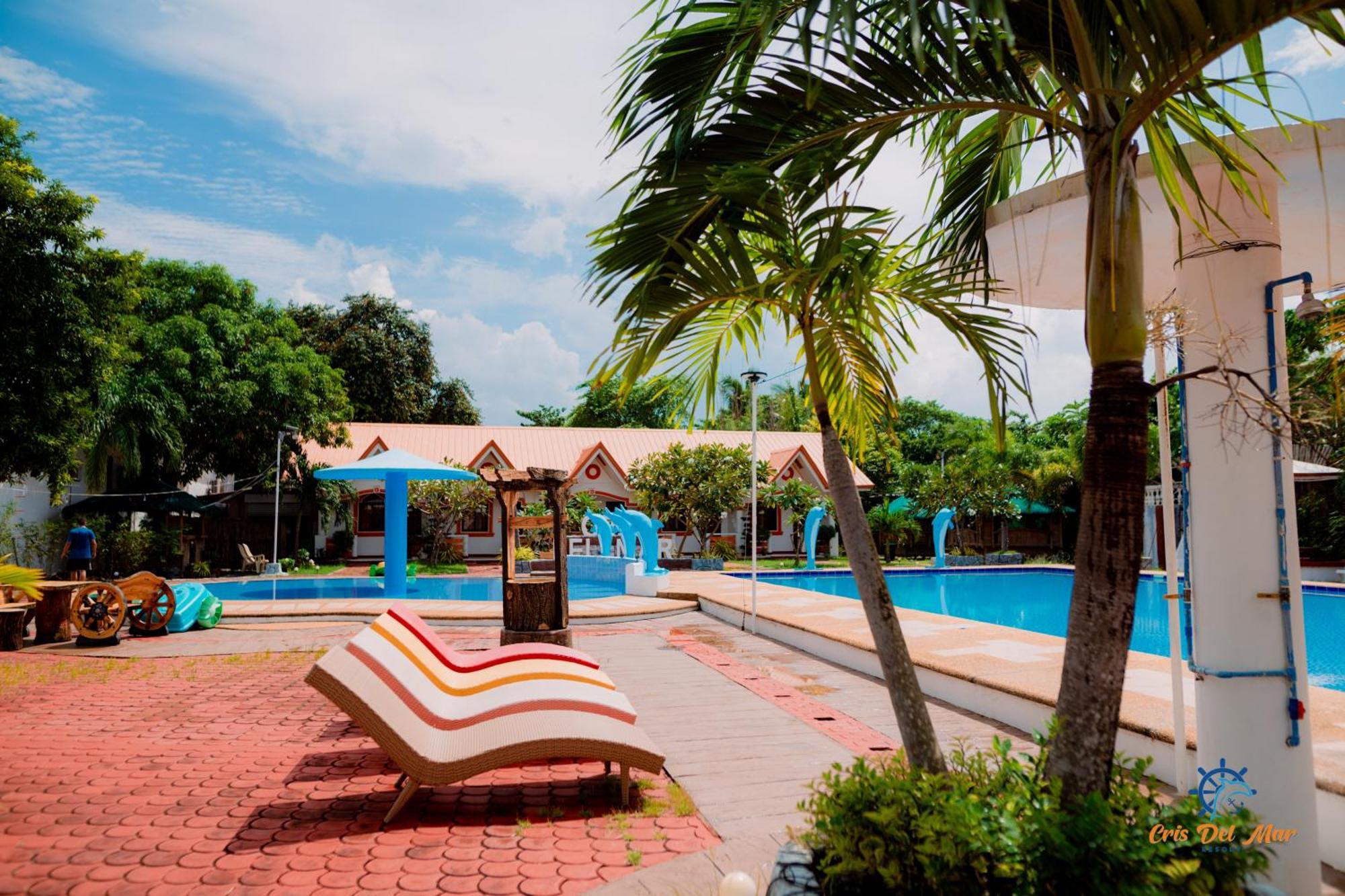 Cris Del Mar Resort Bolinao Exterior foto